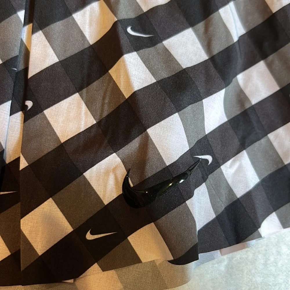 NWT NIKE dry fit club checkered skirt black/white size XS
